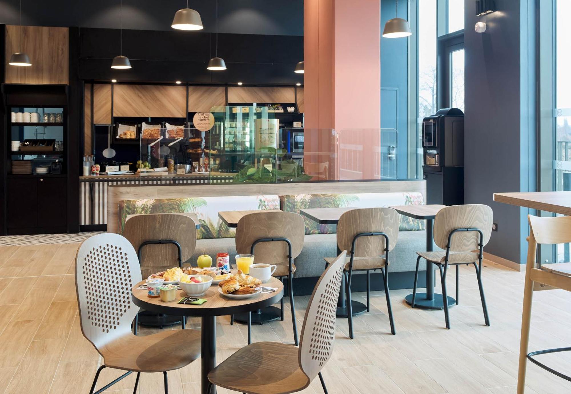 B&B Hotel Versailles Rocquencourt Eksteriør billede